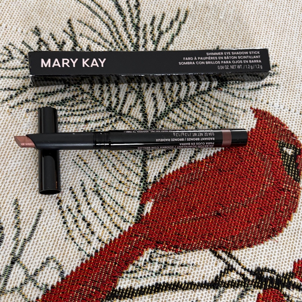 Mary Kay Shimmering Bronze Eyeshadow Stick